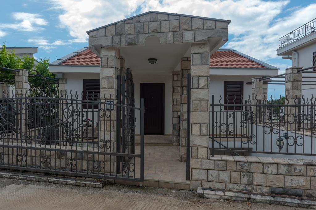 Villa Julia Petrovac 外观 照片
